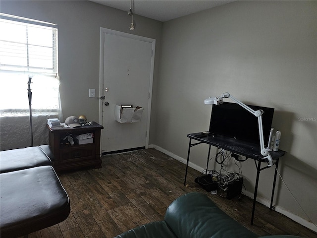 5105 Tulip St N Unit 15, Pinellas Park, FL 33782 - photo 3
