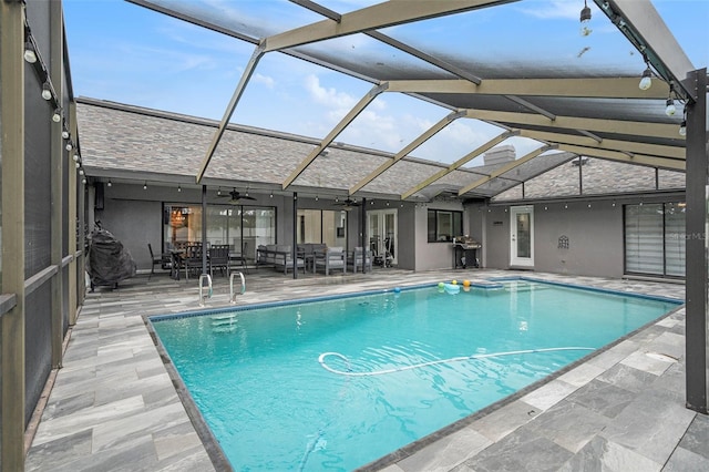 2701 Herndon St, Valrico, FL 33596 - outdoor pool featuring a ceiling fan, a patio area, a lanai, and outdoor dining area