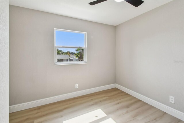 7806 N Matanzas Ave, Tampa, FL 33614 - spare room with wood finished floors and a ceiling fan