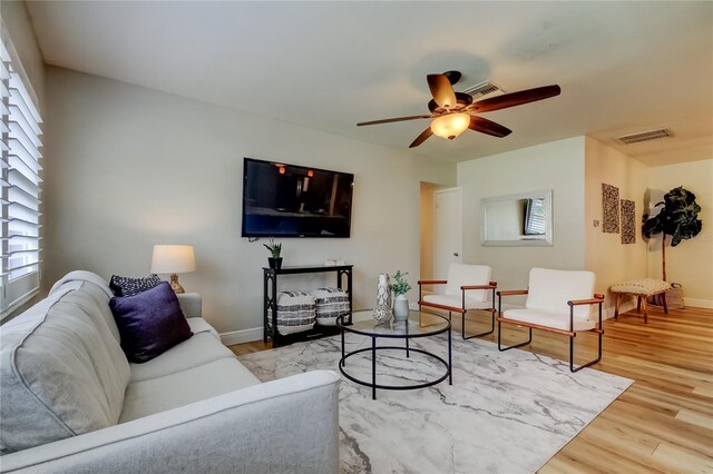 2192 Robinson Dr, Saint Petersburg, FL 33710 - photo 17