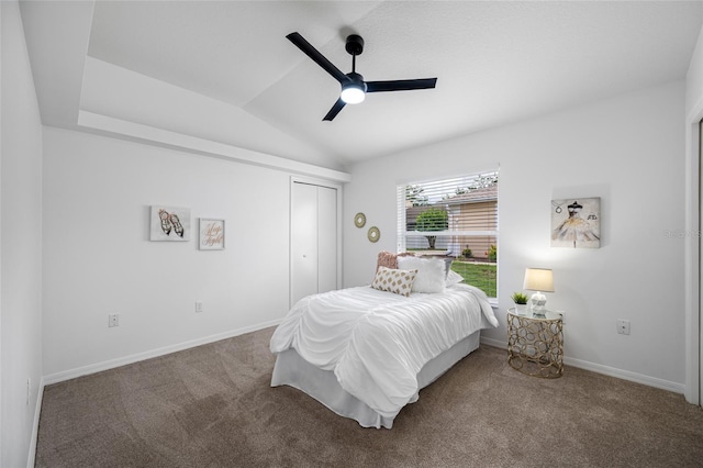 1760 W Shanelle Path, Lecanto, FL 34461 - bedroom featuring carpet floors, vaulted ceiling, a closet, and a ceiling fan