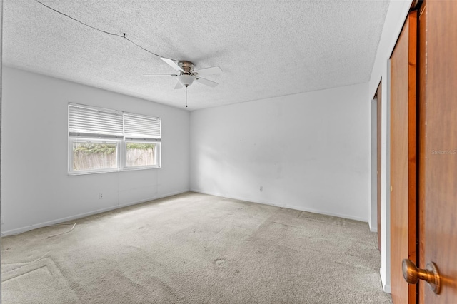 208 SE Lincoln Cir N, Saint Petersburg, FL 33703 - photo 20