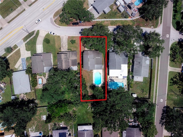 208 SE Lincoln Cir N, Saint Petersburg, FL 33703 - photo 65