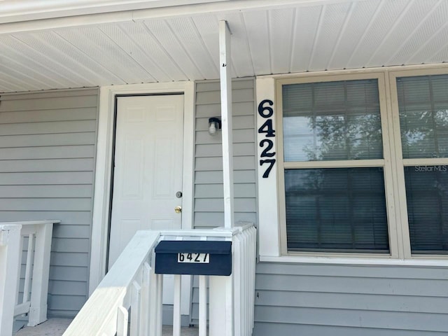 6427 2nd Ave S, Saint Petersburg, FL 33707 - photo 2