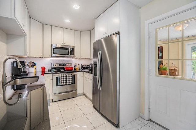 751 Bayshore Dr, Tarpon Springs, FL 34689 - photo 21