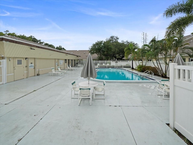 2357 Walton Cir Unit M6, Palm Harbor, FL 34683 - community pool with a patio