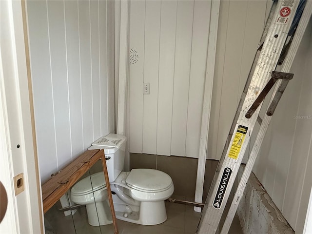 6711 Arroyo Dr, New Port Richey, FL 34652 - bathroom with toilet