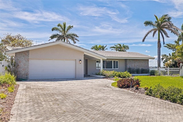 11055 7th St E, Treasure Island, FL 33706 - photo 1