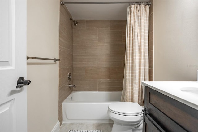 200 Gretchen Ct, Oldsmar, FL 34677 - full bath featuring tile patterned floors, shower / bath combination with curtain, and vanity