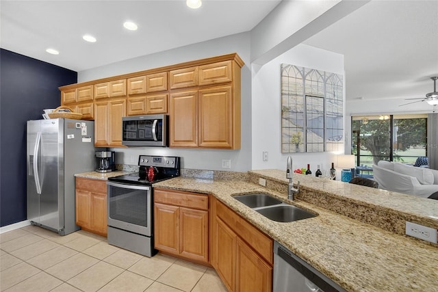 226 Shell Falls Dr, Apollo Beach, FL 33572 - photo 16