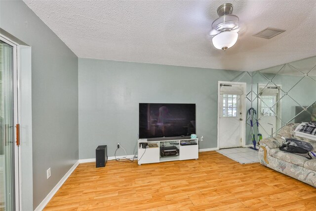 1905 Canterbury Ln Unit 17, Sun City Center, FL 33573 - photo 6