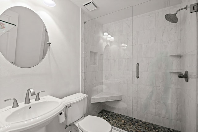 210 Lake Hobbs Rd, Lutz, FL 33548 - bathroom with a sink and a shower stall