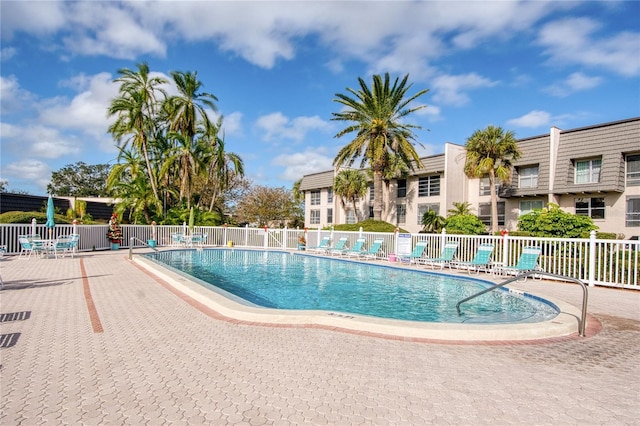 2206 Cordova Grn Unit 2206, Seminole, FL 33777 - community pool with a patio area