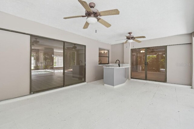 18504 Putters Pl, Tampa, FL 33647 - photo 34