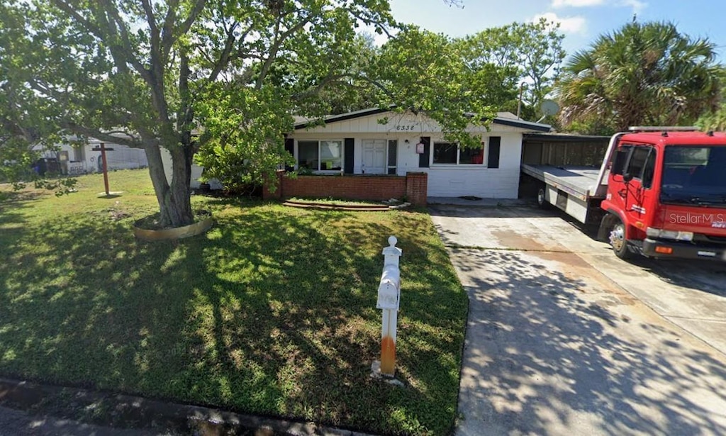6338 Nashua Dr, Port Richey, FL 34668 - photo 1