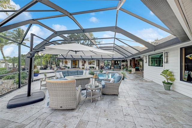 6605 Seabird Way, Apollo Beach, FL 33572 - view of patio with outdoor lounge area, an outdoor pool, and a lanai