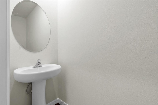 33036 Frosted Clover Way, Wesley Chapel, FL 33545 - bathroom with a sink