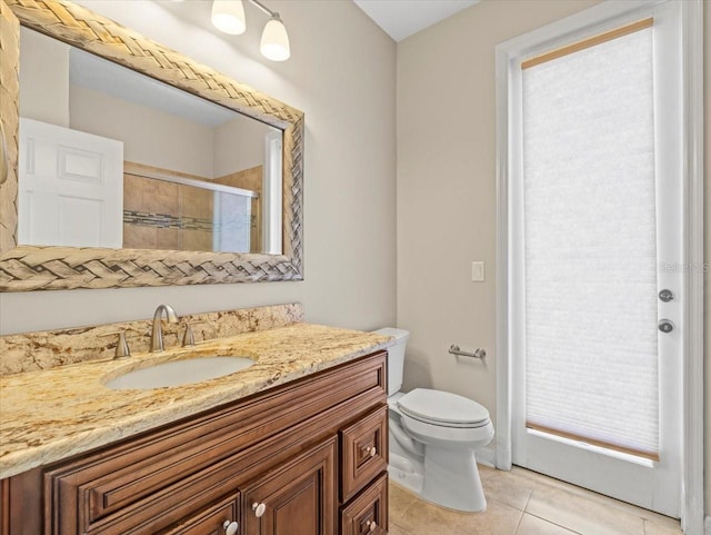 4521 Cheval Blvd, Lutz, FL 33558 - bathroom featuring vanity, tile patterned flooring, and tiled shower