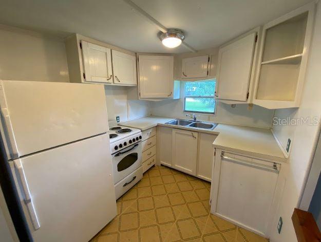 8400 W Miss Maggie Dr, Homosassa, FL 34448 - photo 4