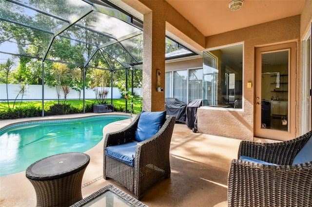 2009 Raven Manor Dr, Dover, FL 33527 - view of swimming pool with a patio area and glass enclosure