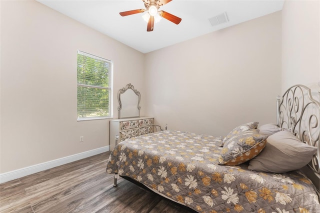 2702 Rogers Ranch Rd, Lithia, FL 33547 - bedroom with wood finished floors and ceiling fan