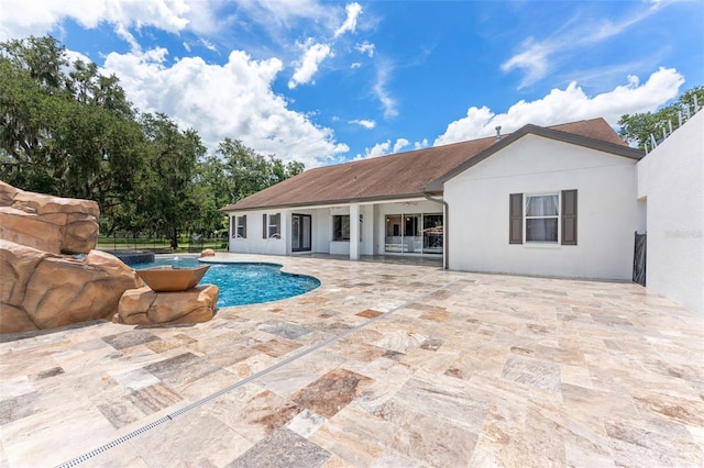 2702 Rogers Ranch Rd, Lithia, FL 33547 - outdoor pool with a patio
