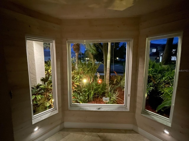 17001 NW 20th St, Pembroke Pines, FL 33028 - detailed view of baseboards