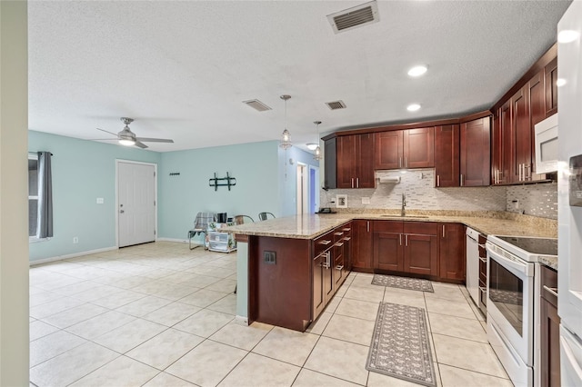 15301 Morning Dr, Lutz, FL 33559 - photo 13