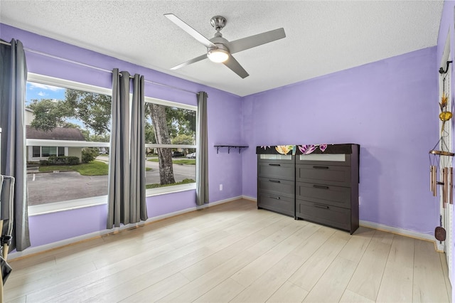 15301 Morning Dr, Lutz, FL 33559 - photo 22