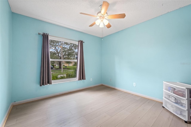 15301 Morning Dr, Lutz, FL 33559 - photo 26