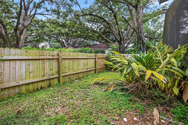 524 Garrard Dr, Temple Terrace, FL 33617 - view of yard