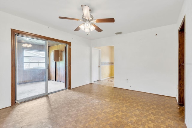 603 Clay Ct, Brandon, FL 33510 - unfurnished room with a ceiling fan