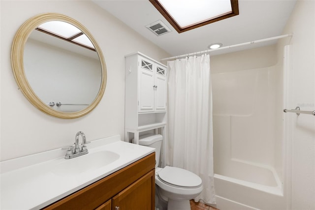 5217 29th Ave S, Gulfport, FL 33707 - full bathroom with vanity and shower / bath combo