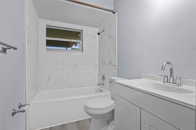 523 Northride Trl, Lakeland, FL 33813 - full bathroom with vanity, bathtub / shower combination, and wood finished floors