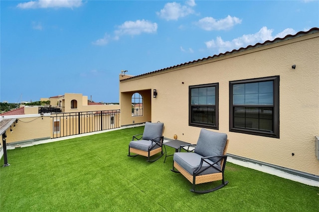 6412 Mayra Shores Ln, Apollo Beach, FL 33572 - view of grassy yard
