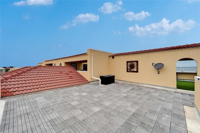 6412 Mayra Shores Ln, Apollo Beach, FL 33572 - view of patio / terrace