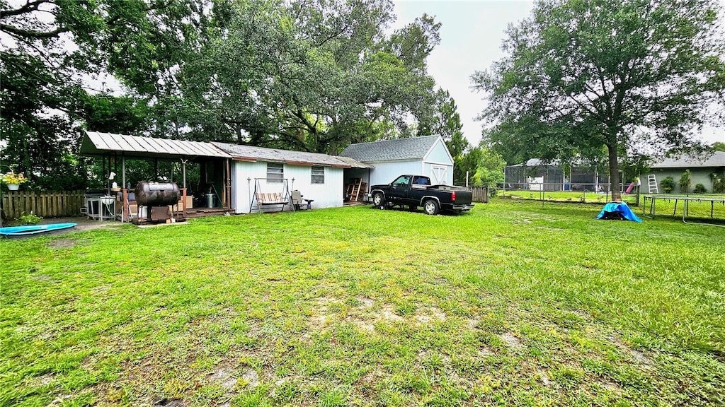 5623 Southernview Dr, Zephyrhills, FL 33541 - view of yard