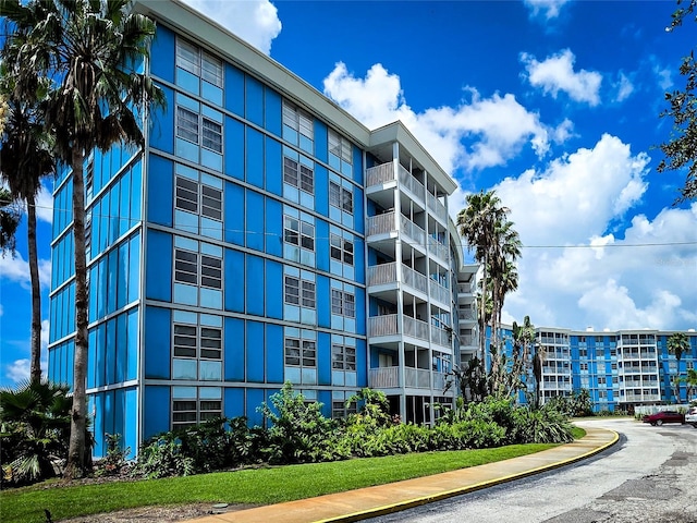 3315 58th Ave S Unit 409, Saint Petersburg, FL 33712 - view of apartment building / complex