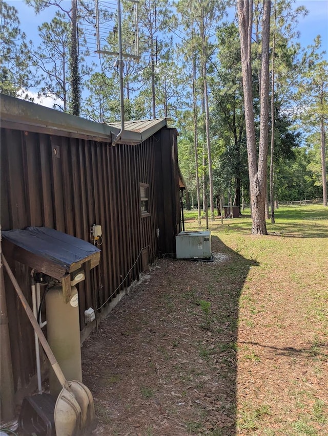 2833 SW Wilson Springs Rd, Fort White, FL 32038 - view of yard featuring view of wooded area