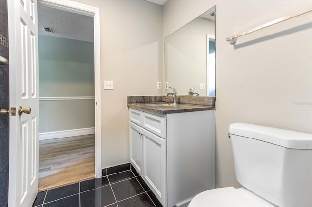 4117 Daventry Ln, Palm Harbor, FL 34685 - bathroom with vanity and tile patterned flooring