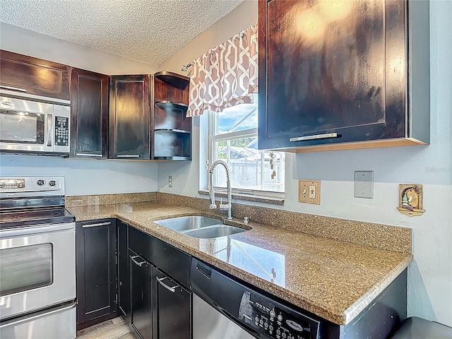 9707 Kings Canyon Pl, Tampa, FL 33634 - photo 22