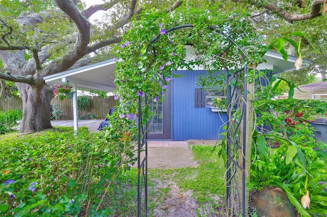 1708 Pond Lake Dr, Tampa, FL 33612 - view of property exterior