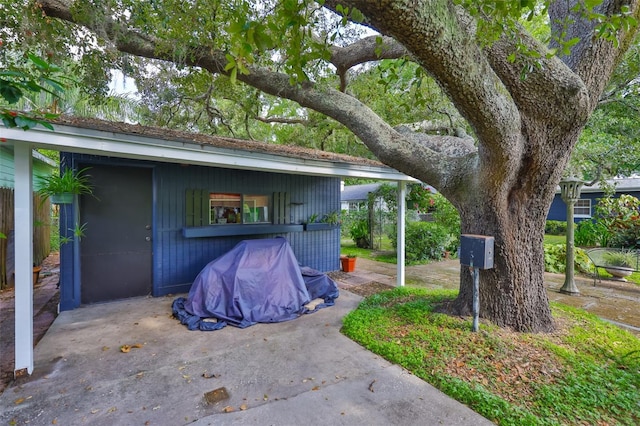 1708 Pond Lake Dr, Tampa, FL 33612 - view of patio / terrace with a grill