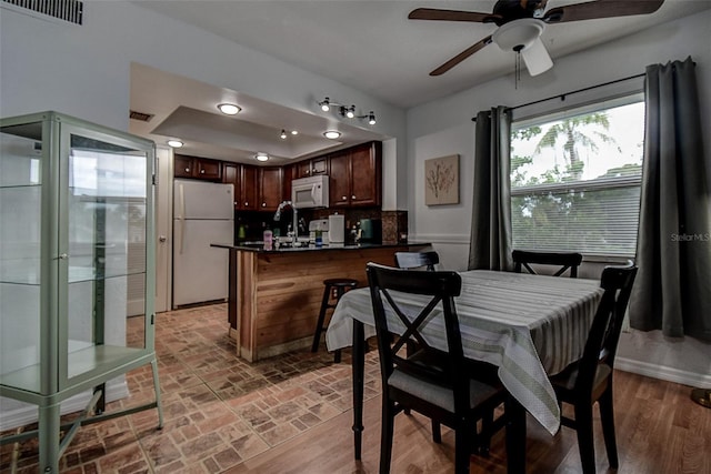 8304 Bardmoor Blvd Unit 206, Seminole, FL 33777 - photo 6