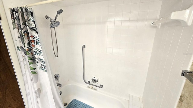 4359 Tahitian Gardens Cir Unit A, Holiday, FL 34691 - bathroom with shower / tub combo