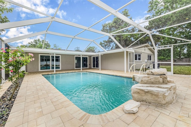 7607 New York Ave, Hudson, FL 34667 - swimming pool featuring a patio and a lanai