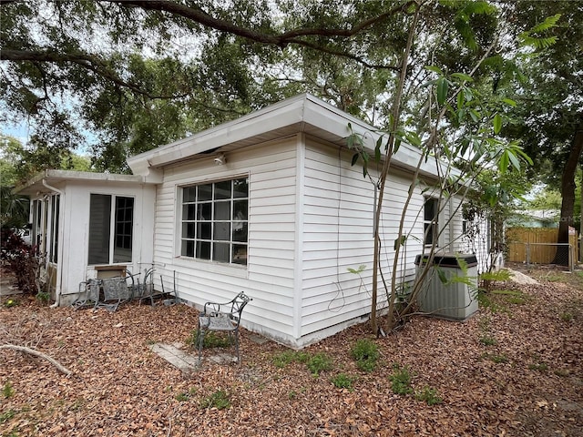 4050 Iris St N, Saint Petersburg, FL 33703 - photo 5