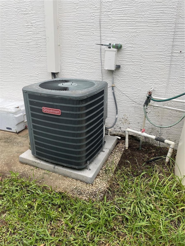 7307 Windsor Mill Rd, Hudson, FL 34667 - exterior view of a cooling unit