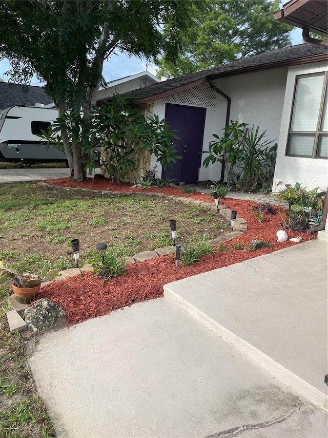 7307 Windsor Mill Rd, Hudson, FL 34667 - view of yard