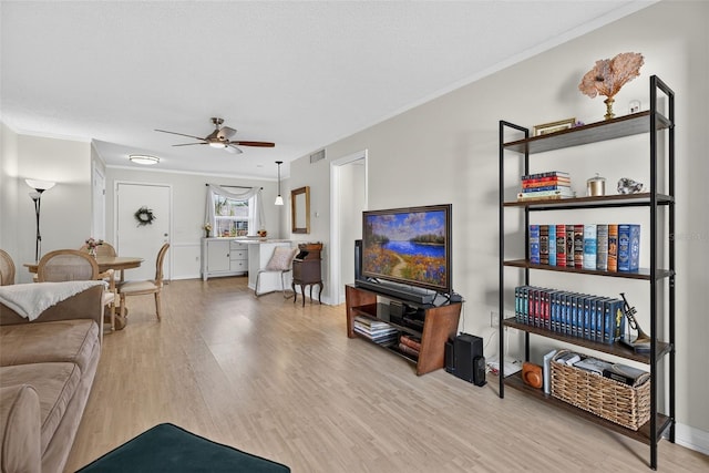 404 Cordova Grn Unit 404, Seminole, FL 33777 - photo 11